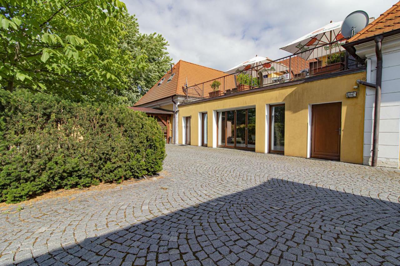 Historicky Dum U Lazni Apartment Třeboň Екстериор снимка